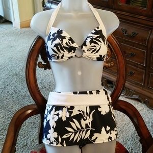 Hawaiian Print Skirted Bikini  Size 12